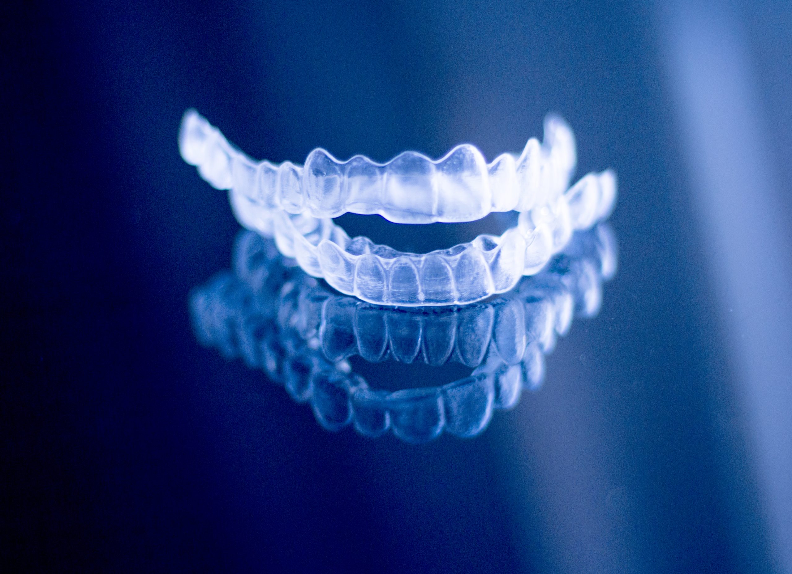 Invisible dental orthodontics
